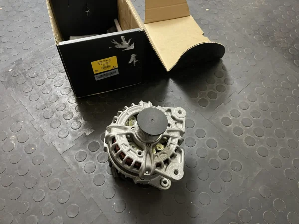 Генератор TESLA TECHNics TT12865 (TT12865‑702‑0325) — для LADA, Renault, Nissan, Opel