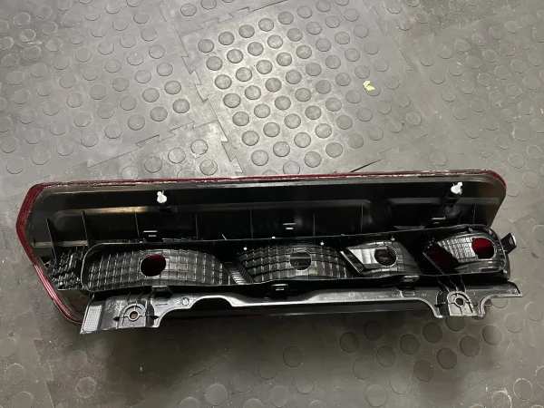 i (3) Задний левый фонарь для Ford Transit (2014–2024), артикул 1870426