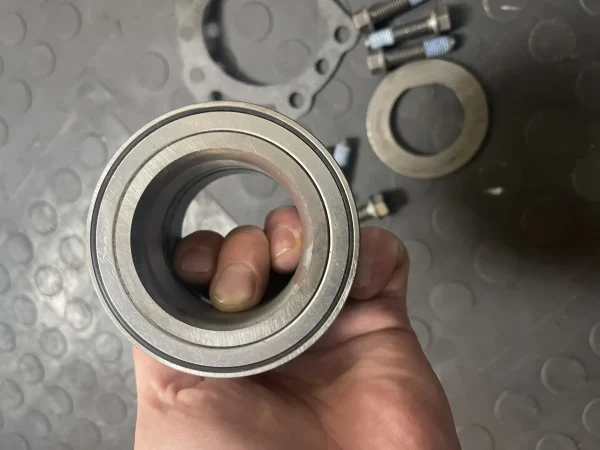 i (4) Комплект ступичного подшипника SNR R154.46 — оригинал, в наличии»
