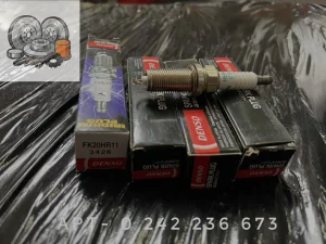 i (7) Иридиевые свечи зажигания Denso FK20HR11 (3426)