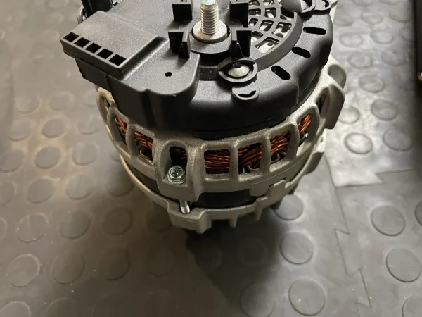 Генератор TESLA TECHNics TT12865 (TT12865‑702‑0325) — для LADA, Renault, Nissan, Opel