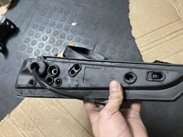 Новое левое боковое зеркало MT14 (ALKAR, арт. 9239399) для Ford Focus и C‑MAX