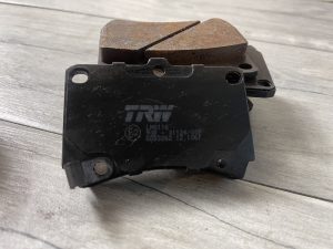 Тормозные колодки TRW GDB3262 — надёжность и безопасность Киа рио2000-2006года