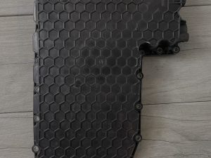 Поддон АКПП Ukor Auto U0416032 — точная геометрия и прочность PA6.6 GF36 для коробок 0CJ/0CK/0CL