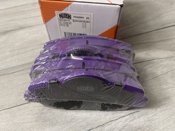 Колодки тормозные дисковые NiBK PN42004 — артикул 90R-02A01558/48849, в наличии