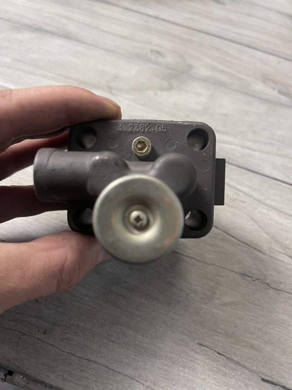 Воздухораспределитель (клапан переключения) КПП ZF 3.2382.05 (арт. 6038202035) — оригинал для КАМАЗ, МАЗ, MAN, IVECO