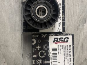 Натяжной ролик ГРМ BSG 30-615-001 — надёжная замена для Ford Escort, Fiesta, Mondeo