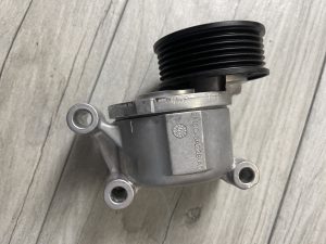 Натяжитель приводного ремня Volvo 30684344 — оригинал, Made in Turkey, гарантия надёжности
