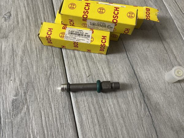 IMG_2271 Оригинальная топливная форсунка Bosch 0 437 502 032‑001: надёжность и точность впрыска для вашего авто